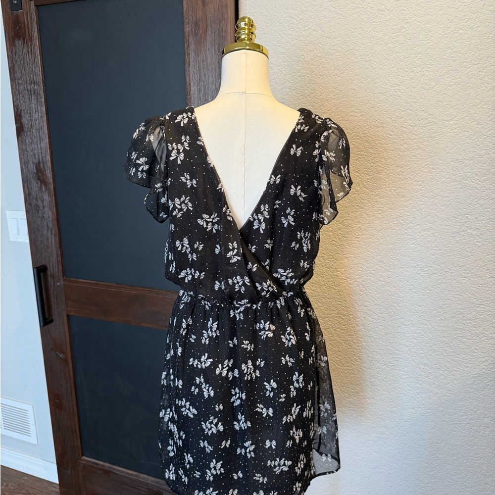 Chic Black Floral Mini Dress - Picture 3 of 4